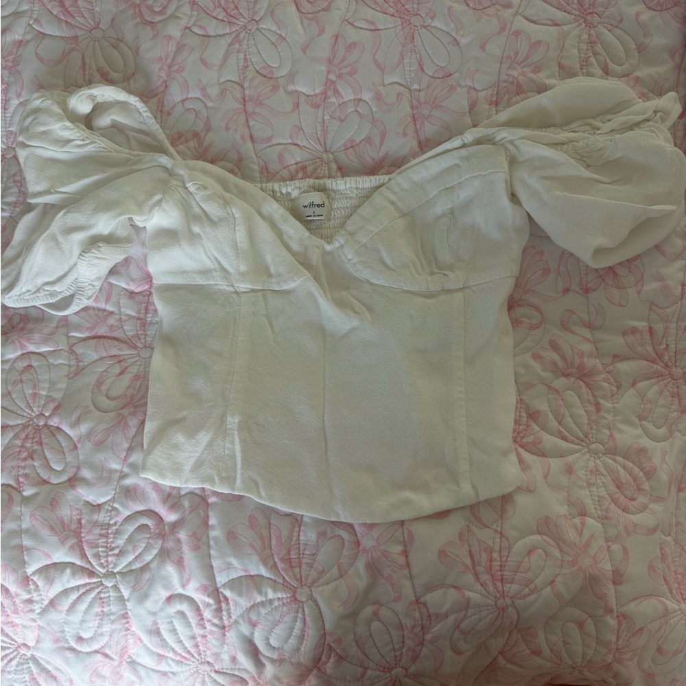 Aritzia White Sweetheart Puff-Sleeve Crop Top